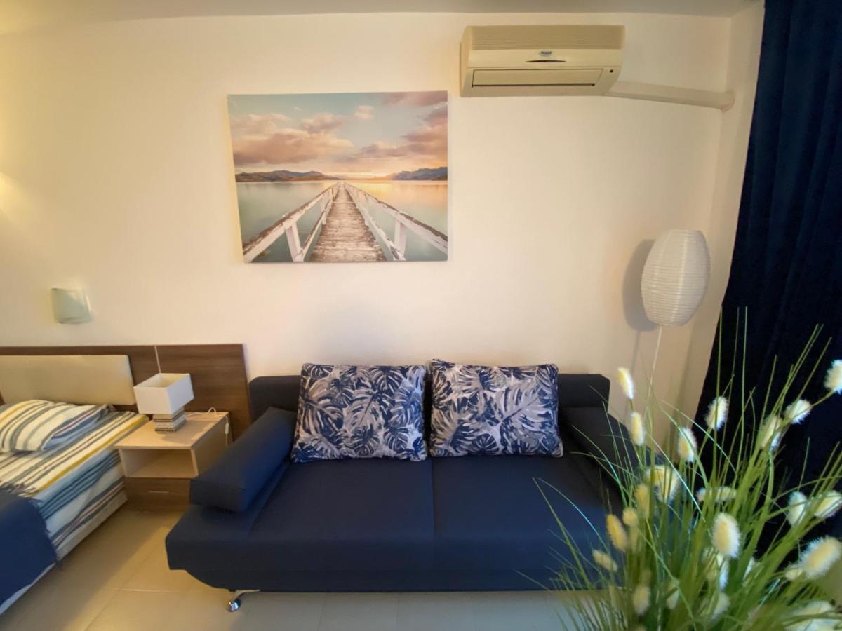 Esperanto 403 Large Studio Slantchev Briag Extérieur photo
